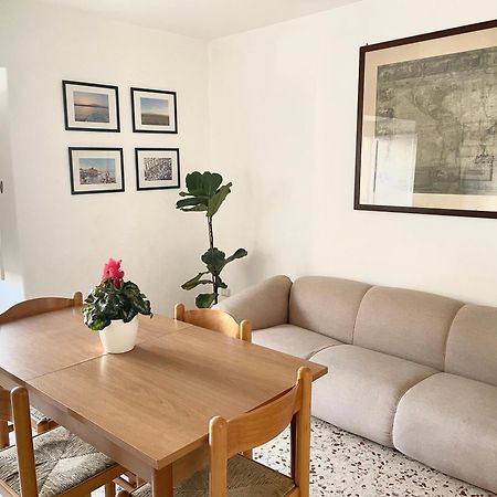 Lorenzo'S House Catania City Centre - Comfortable Large Apartment With 2 Bedrooms And 2 Baths, Close To Trains, Metro And Bus Station Kültér fotó