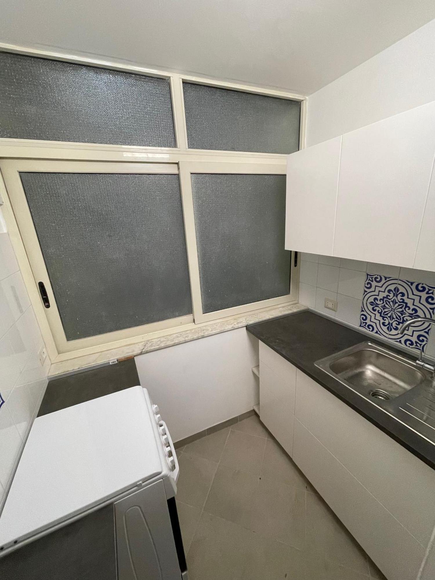 Lorenzo'S House Catania City Centre - Comfortable Large Apartment With 2 Bedrooms And 2 Baths, Close To Trains, Metro And Bus Station Kültér fotó