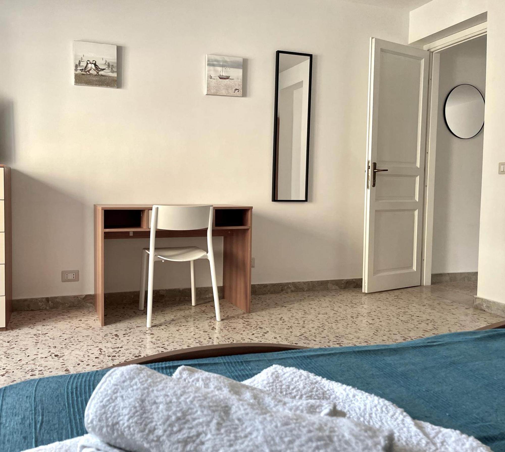 Lorenzo'S House Catania City Centre - Comfortable Large Apartment With 2 Bedrooms And 2 Baths, Close To Trains, Metro And Bus Station Kültér fotó