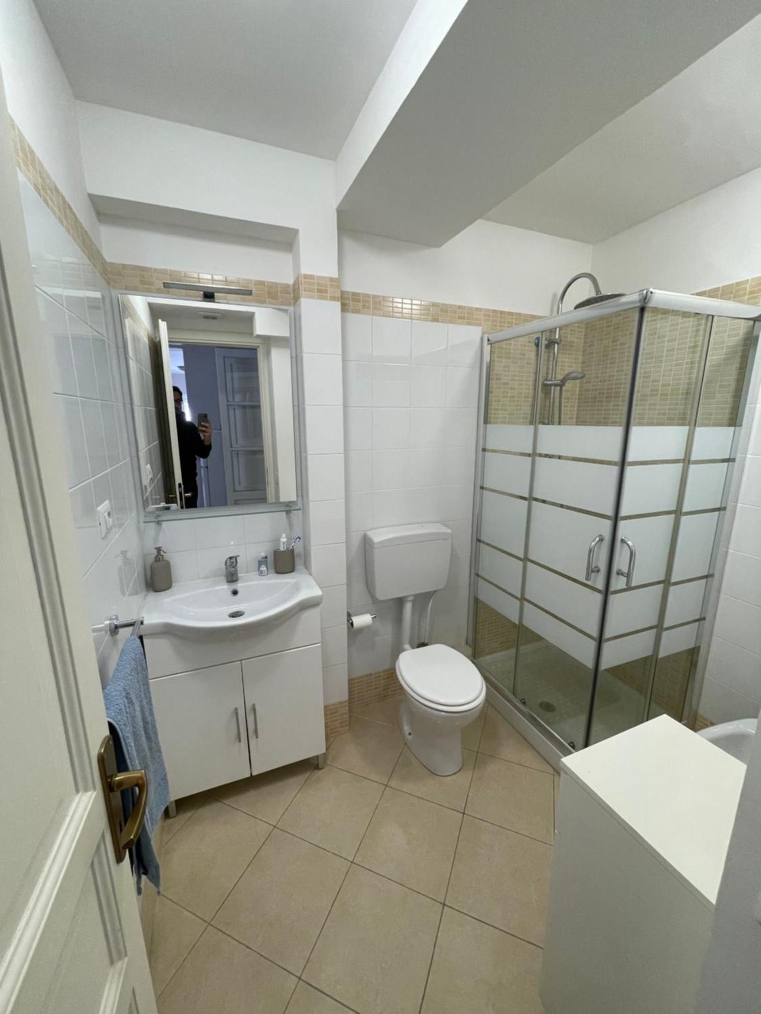 Lorenzo'S House Catania City Centre - Comfortable Large Apartment With 2 Bedrooms And 2 Baths, Close To Trains, Metro And Bus Station Kültér fotó